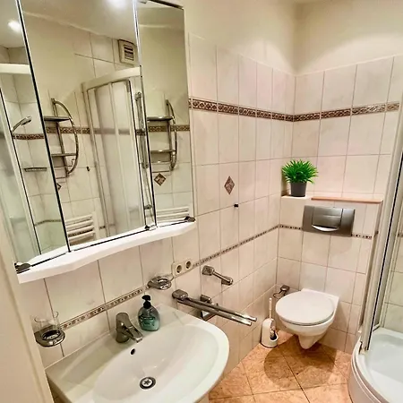 Apartmán Lage, Familienfreundlich Mit Garten & Parkplatz - Bis Zu 6 Pers - Family & Friends