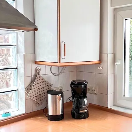 Apartmán Lage, Familienfreundlich Mit Garten & Parkplatz - Bis Zu 6 Pers - Family & Friends *